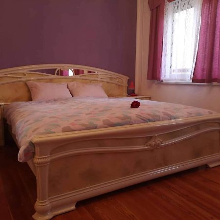 Apartma Floncna Apartment โบเว็ก ภายนอก รูปภาพ