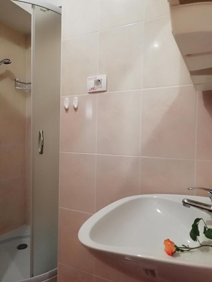 Apartma Floncna Apartment โบเว็ก ภายนอก รูปภาพ
